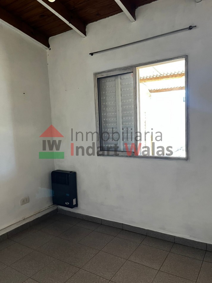 CASA DE BARRIO CON AMPLIACION. RETASADA!