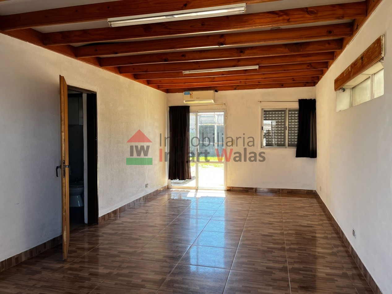 CASA DE BARRIO CON AMPLIACION. RETASADA!