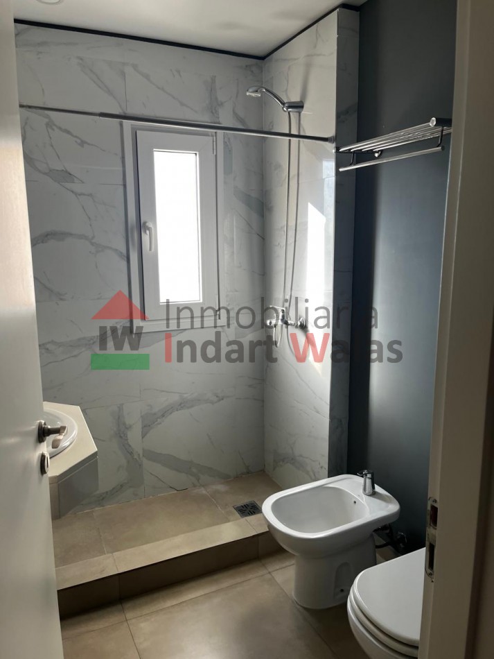 Impecable departamento 3 ambientes con cochera