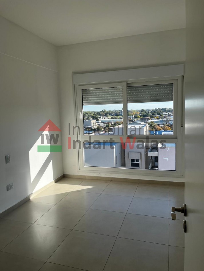 Impecable departamento 3 ambientes con cochera