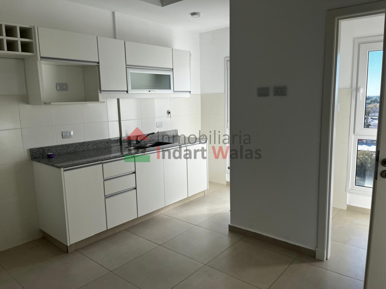 Impecable departamento 3 ambientes con cochera